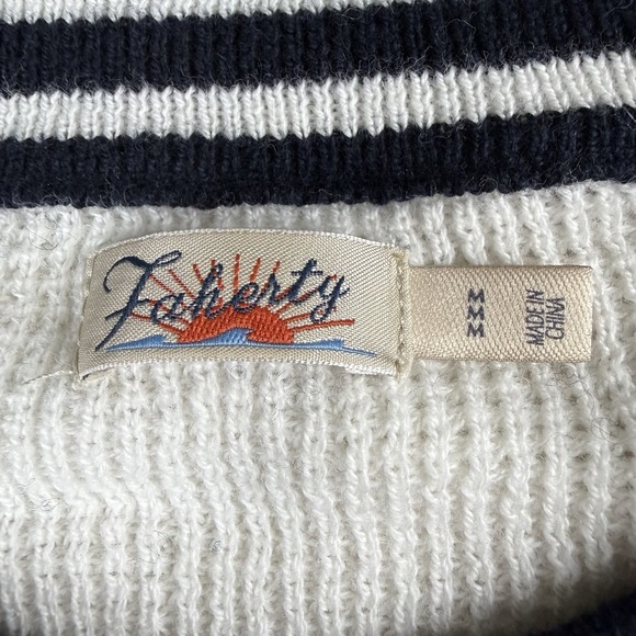 Faherty Throwback Cashmere Blend Crewneck Sweater Womens M Black White Stripe - Picture 2 of 5